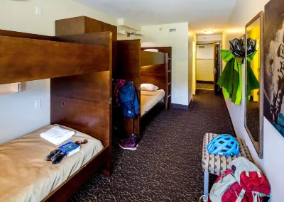 HI Whistler - Hostel Hotels in 