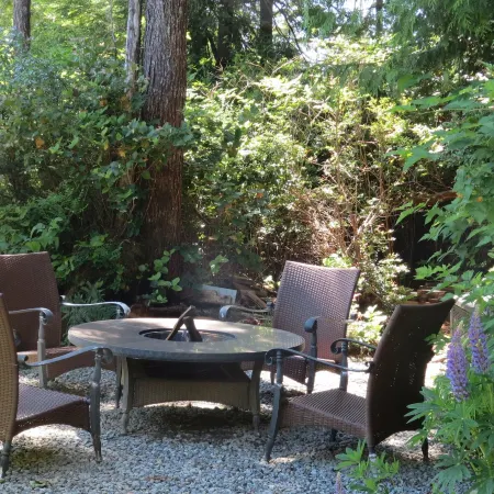 Cobble Wood & Bird Sanctuary Guest Houses