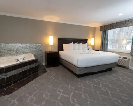 Golden Apple Inn Hotels in Bartlett