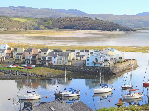56C South Snowdon Wharf Hotels in Porthmadog