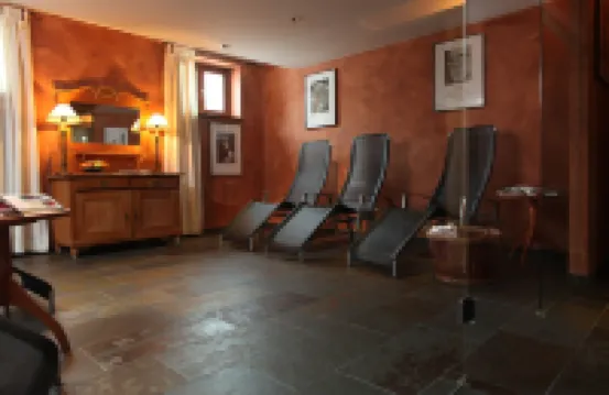 Alpina Lech - Geborgen in Den Bergen