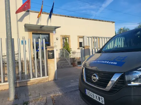 Hostal T4 Отели рядом с достопримечательностью «Puesta De Sol Paracuellos-Torres Madrid»