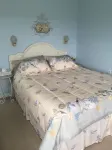 Moonlight Beach Suites Hotels in Porters Lake
