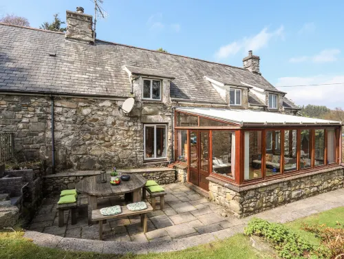 Gilfachwydd Hotel di Llangelynin