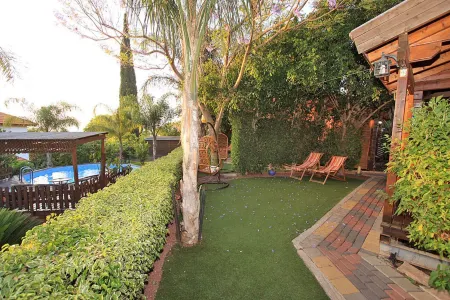 Eden Ramot Chalets Отели в г. Had Nes