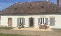 Château de Tout y Fault - piscine