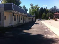 Bracebridge Inn Hotels in Bracebridge
