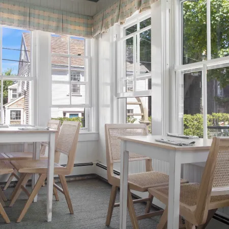 Carlisle House Inn