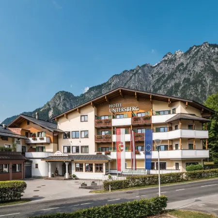 Hotel Untersberg Отели рядом с достопримечательностью «Фонтаны Хельбрунн»
