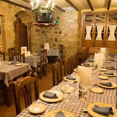 Hostal Hueso
