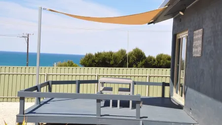 Rosetta Beach Cottage - Pt Elliot - pet friendly, sea views