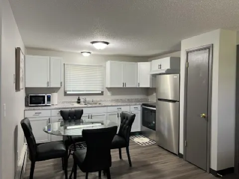 Charming 3-bedroom house with WiFi and AC in serene West Fargo Hotels in 