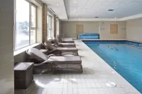 Canal Court - piscina
