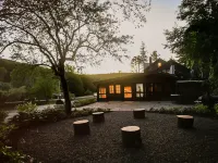 Little Cat Lodge Hotels in Copake