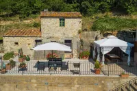 Podere del Ciacchi Among Tuscany Greenery - Happy Rentals