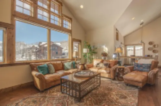 ザ サンクチュアリ ゲッタウェイ - 192 3 ベッドルームホーム バイ レッドオーニング