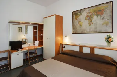 Hotel la Torre Hotels near بيزا