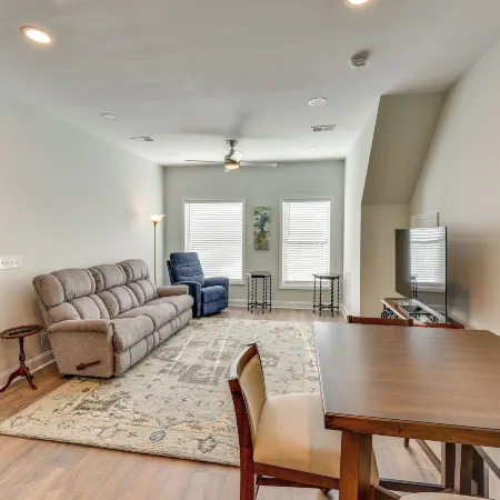 < 1/2 Mi to Old Town: Cozy Bluffton Getaway