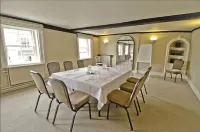 The Saracens Head Hotel Hotels in Great Dunmow