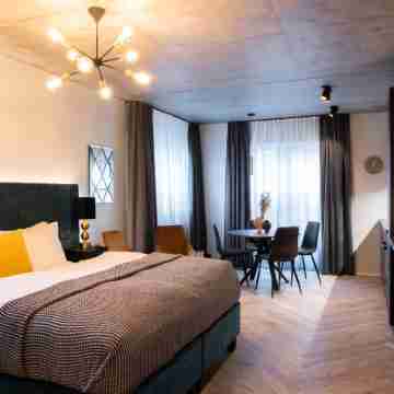 Backyard Apartments by Heimaleiga Others