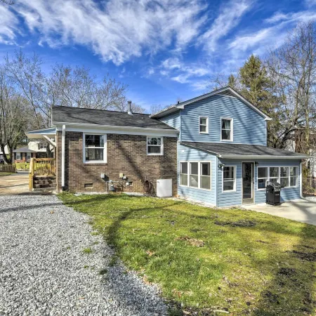 Sunny Family Home, 3 Mi to High Point Market!