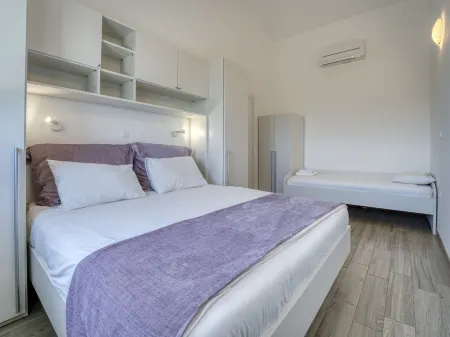 Wabi Sabi Resort 1 Отели в г. Brzac