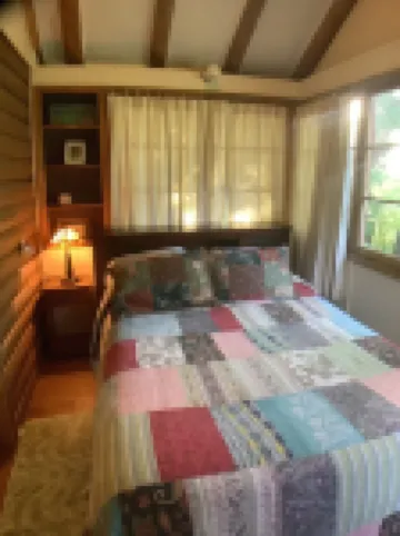 Cabin 2 on Klamath Lake at Point Comfort