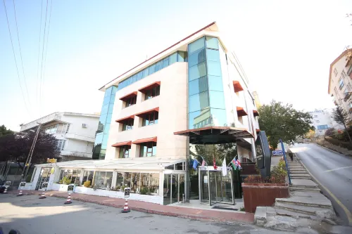 그랜드 노라 호텔