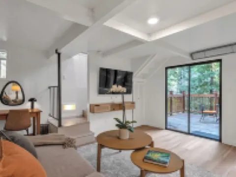 Stunning Neighborhood Home Walkable to Downtown Mill Valley Hotels in Mill Valley