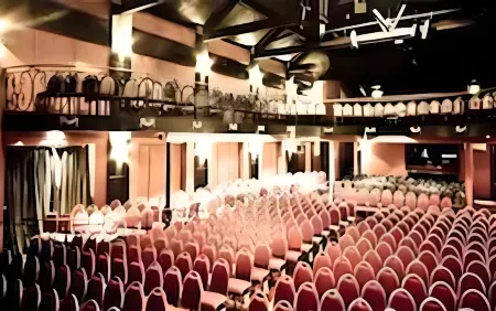 Herston Place Motel Отели рядом с достопримечательностью «QUT Kelvin Grove Campus»