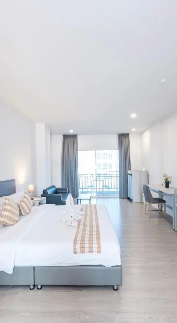 พรีเมียม ดีลักซ์ คิงไซส์ (1 เตียง)