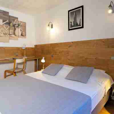 Hôtel du Midi Rooms