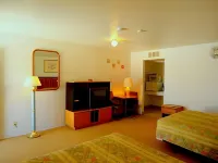 Maple Inn and Suites Los Banos