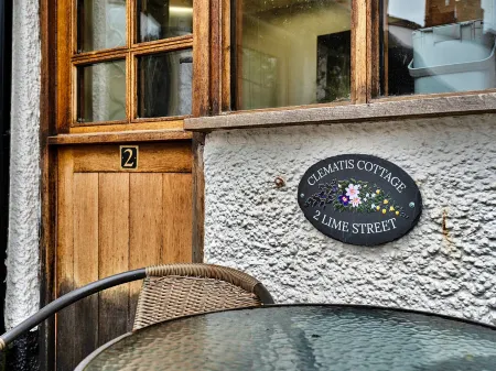 Clematis Cottage Отели рядом с достопримечательностью «Парк Виктория»