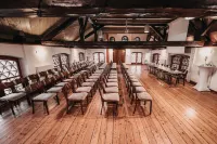 Hotel Dvor Jezersek Brnik Hotel di Ambroz pod Krvavcem