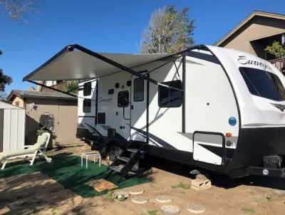 RV with a view, private/1 mile to beautiful beach