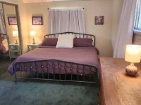 Spacious 3 bdrm home in quiet neighborhood in Quincy 플러머스 카운티 호텔