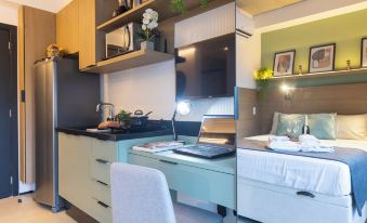 Estúdios com AC e Varanda na Bela Vista