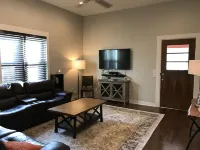 Downtown Lake Geneva Sleeps 14 레이크제네바 호텔