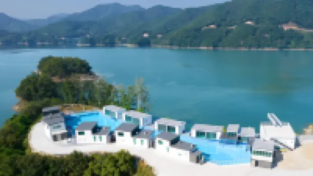 Jecheon Petit Foret Pool Villa فنادق في 