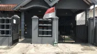 Cubic One Capsule Hotel Hotel a Jatimulyo