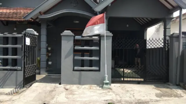 Cubic One Capsule Hotel