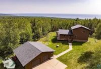 Stunning Two Harbors House Overlooking Lake Superior Hotels in Lake No. 2