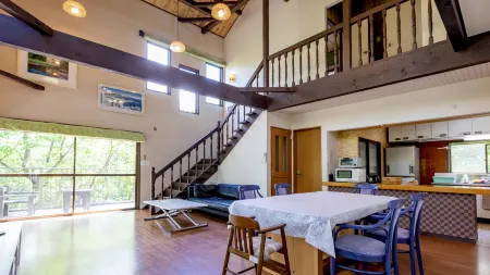 Heart Land Hills in Noto 7 Fukinuke Noaru Ie Отели рядом с достопримечательностью «Totoro Hodatsushimizu Town»