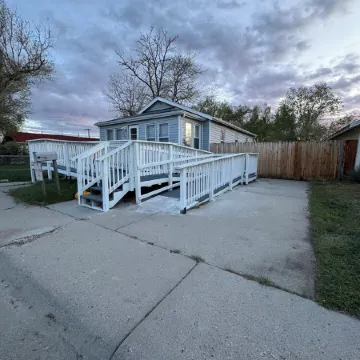 Old Soul by The River - Charming 2-bedroom house with AC, WiFi in amazing Casper