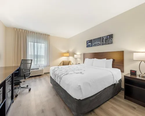 Sleep Inn & Suites Norman Near University Hotels in McClain County