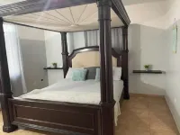 Beautiful house with private pool Hotels in Coto