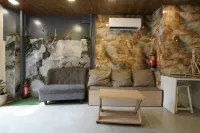 U Life Hotel