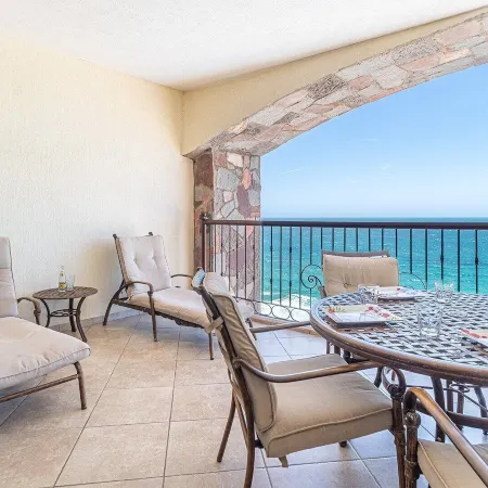 Ocean Sky Paradise Gorgeous Luxurious Oceanfront