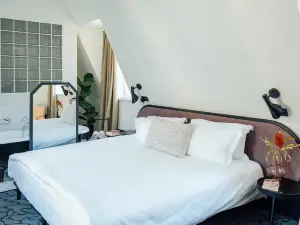 Pavilion Boutique Hotel